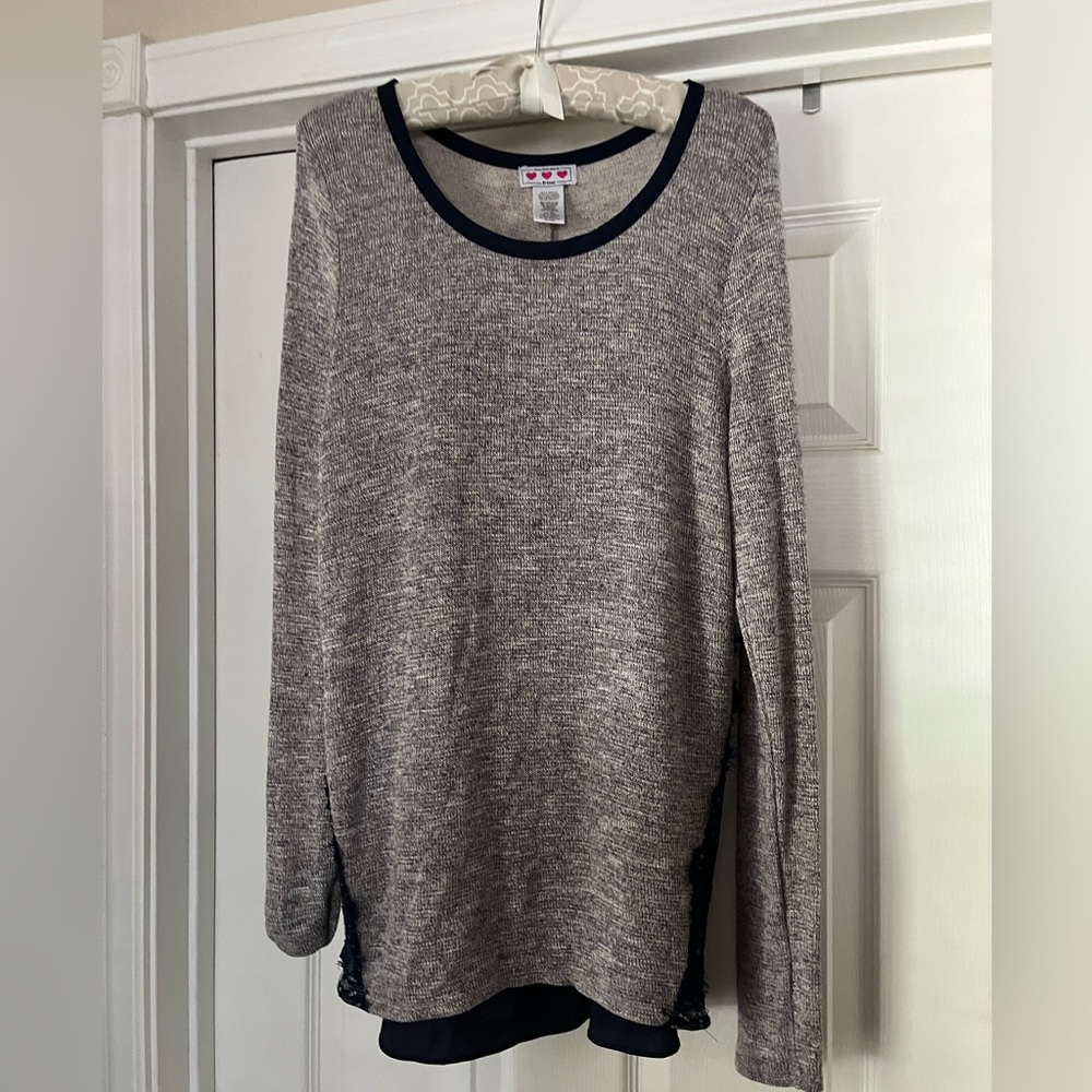 Three Pink Hearts Top. XL